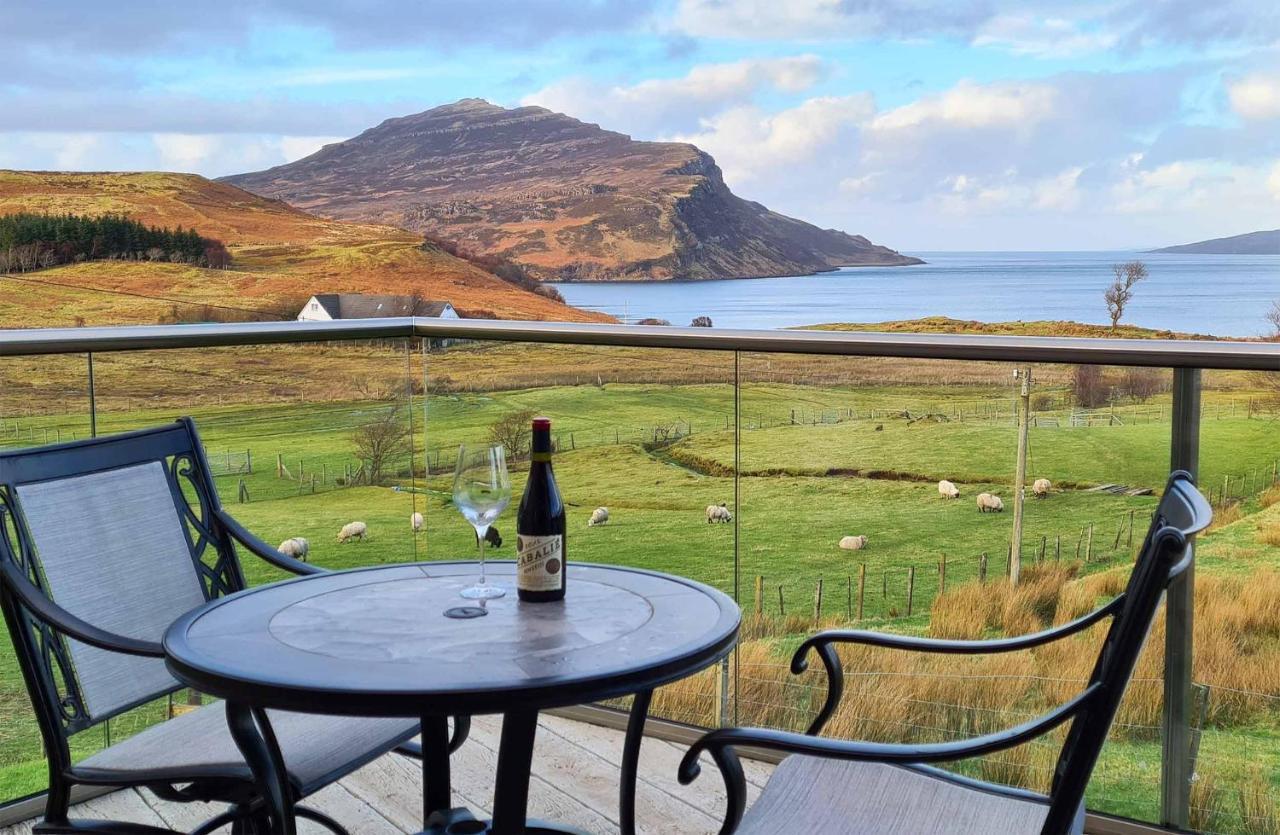 Isle Of Skye Rotunda Apartment Ollach ภายนอก รูปภาพ