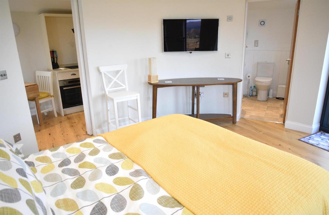 Isle Of Skye Rotunda Apartment Ollach ภายนอก รูปภาพ