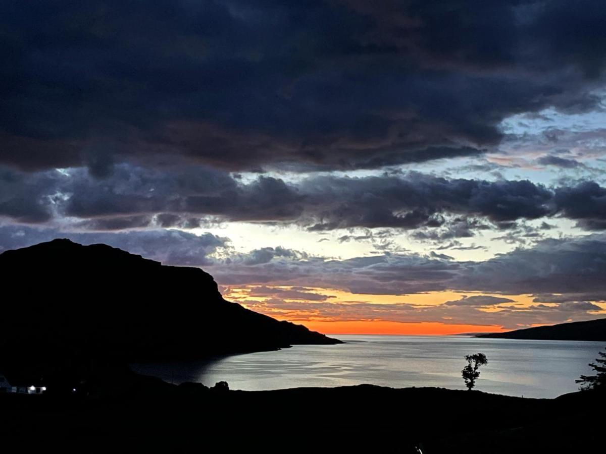 Isle Of Skye Rotunda Apartment Ollach ภายนอก รูปภาพ