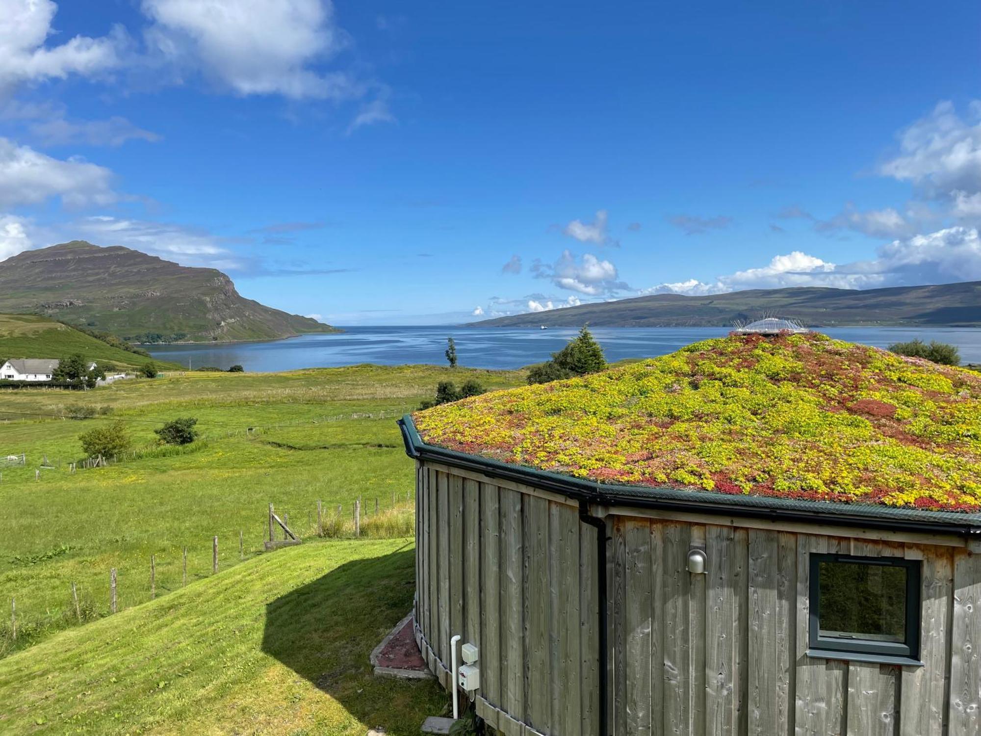Isle Of Skye Rotunda Apartment Ollach ภายนอก รูปภาพ